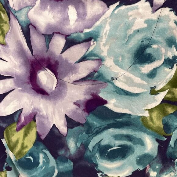 Caribbean Joe Ladies VNeck Floral Top, Size Petite Small, Purple,Teal White - Picture 6 of 7